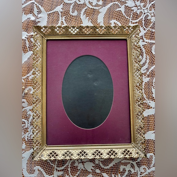 Vintage Gold Rimmed Photo Frame - Picture 2 of 6